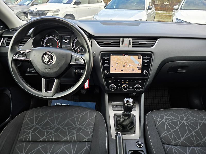Škoda Octavia 1.4 Tsi110KW MAX VÝBAVAVA 1Maj - fotka 18 z 28