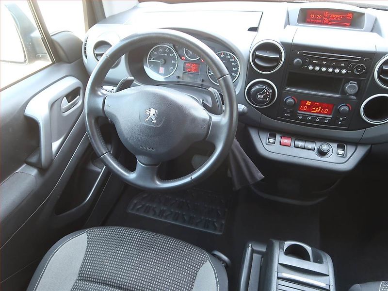 Peugeot Partner (2017) Outdoor 1.6 BlueHDi, 5Míst, SR - fotka 7 z 14