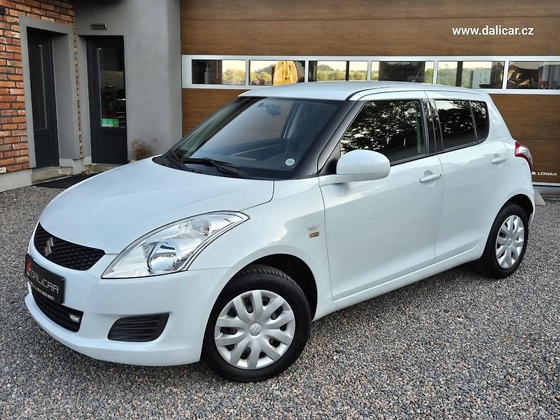 Suzuki Swift (2011) 1.2i 69KW 4x4 klima - fotka 2 z 52
