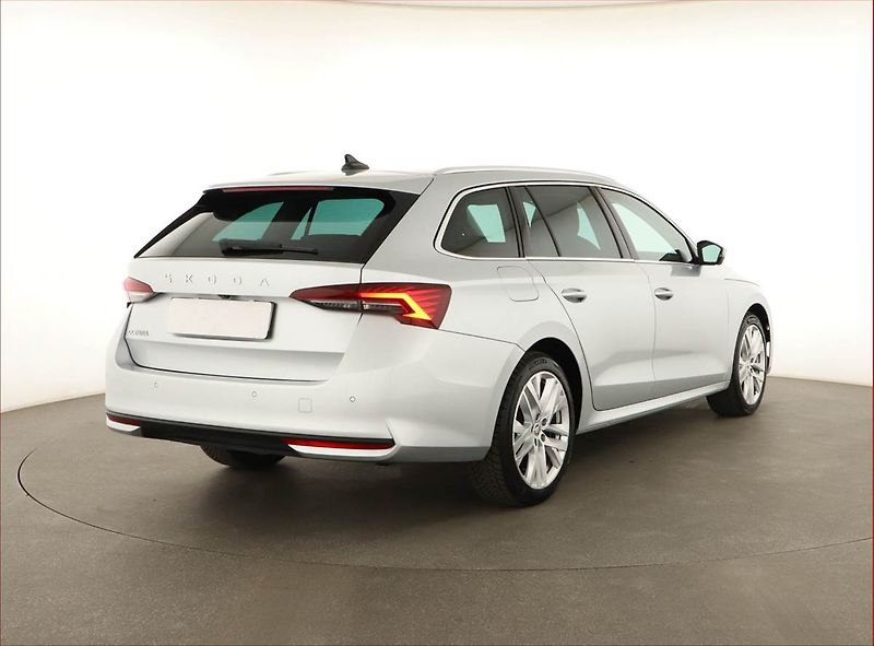 Škoda Octavia (2024) Selection 2.0 TDI - fotka 5 z 20