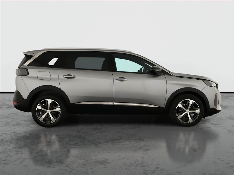 Peugeot 5008 (2024) Allure 1.5 BlueHDi - fotka 6 z 17