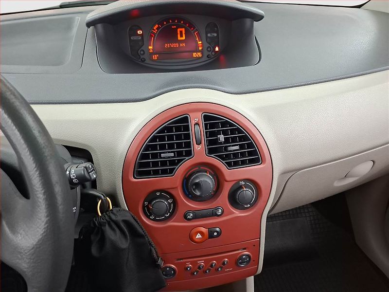 Renault Modus (2005) 1.2 16V, Klima, servisované - fotka 12 z 14