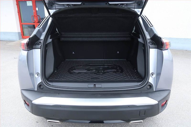 Peugeot 2008 (2020) Allure 1.2 PureTech, Automat - fotka 14 z 25