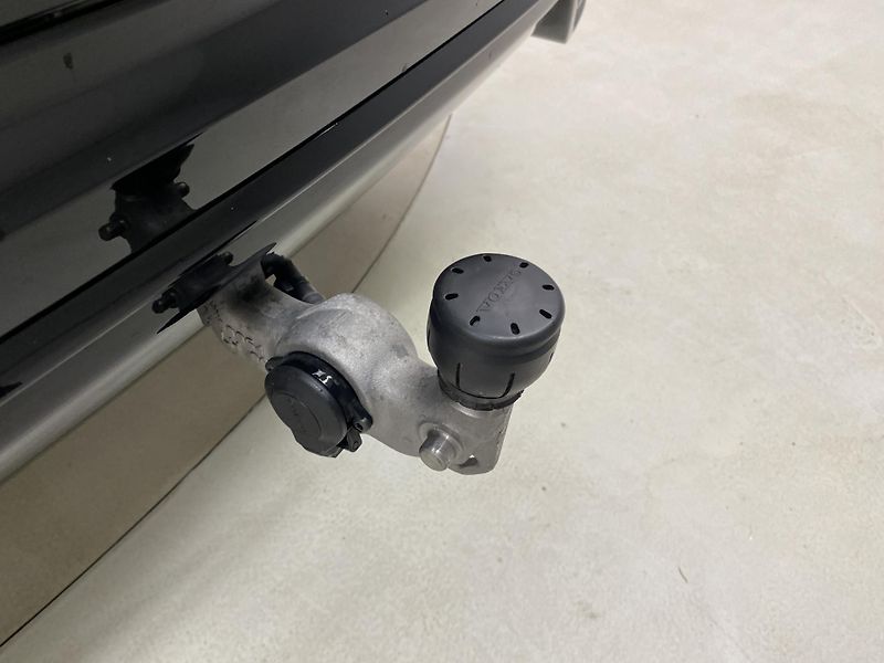 Volvo XC60 T8 AWD RECHARGE REZERVACE - fotka 34 z 65