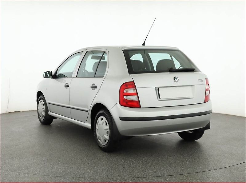 Škoda Fabia (2004) 1.2 12V, nová STK, CZ doklady - fotka 4 z 13
