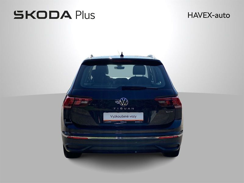 Volkswagen Tiguan (2021) 2.0 TDI 4Motion DSG Life - fotka 34 z 34
