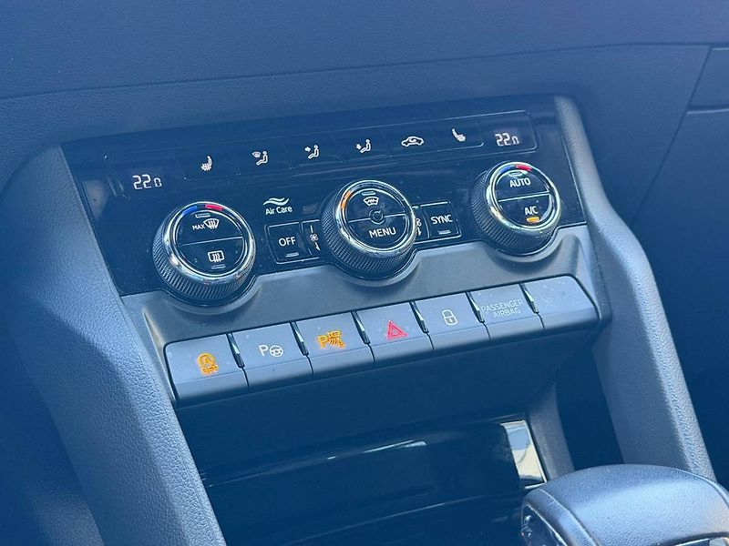 Škoda Karoq SportLine 2,0TDI 110 kW 7° DSG - fotka 12 z 42