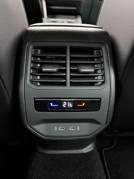 Cupra Leon ST 2.0TDI 110kW DSG 1.Maj DPH - fotka 23 z 25