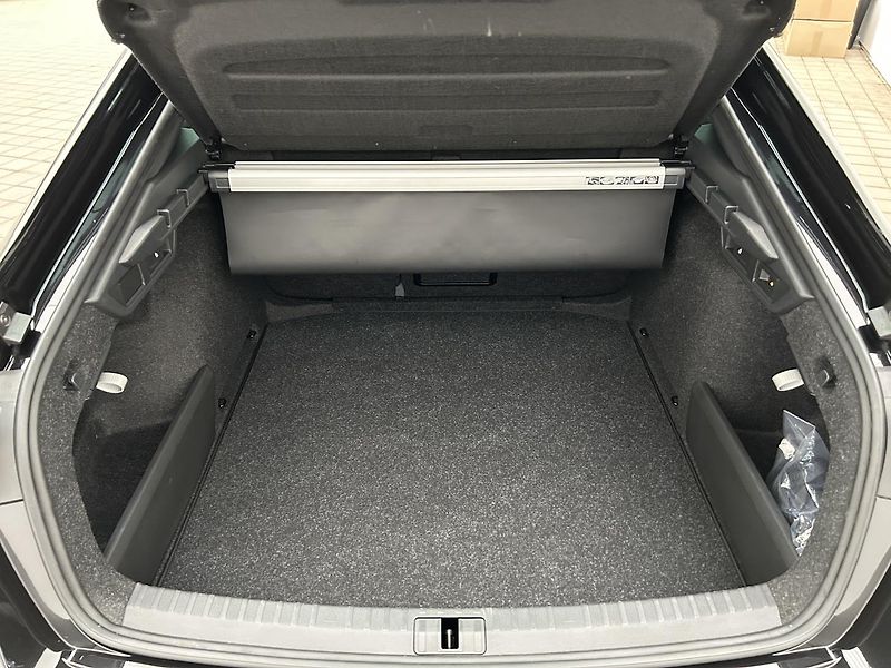 Škoda Octavia 2.0 TDI SportLine - fotka 31 z 32