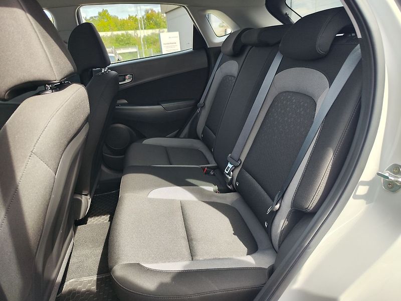 Hyundai Kona 1.0 T-GDI/88kW Comfort - fotka 11 z 27