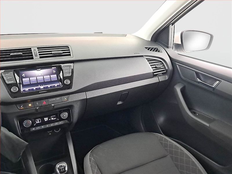 Škoda Fabia (2023) 1.0 TSI, ČR,1.maj, Tempomat - fotka 8 z 18