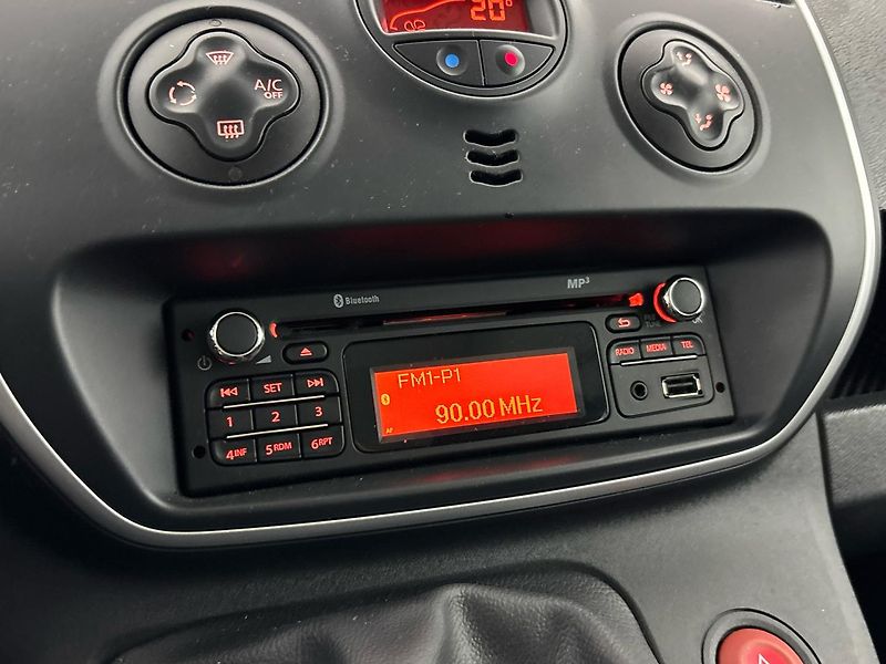Renault Kangoo MPV - fotka 12 z 25