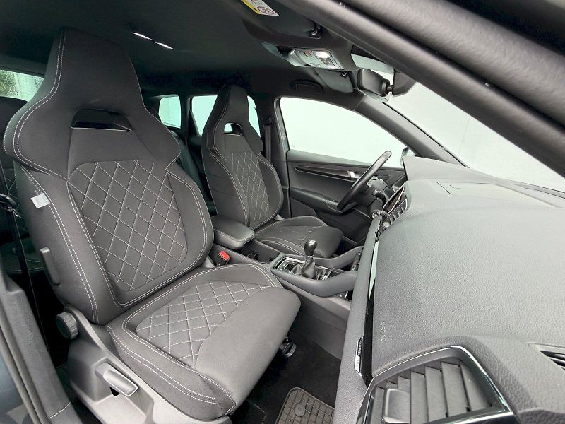 Škoda Karoq (2019) 1.5 TSI 110kW SportLine - fotka 30 z 35