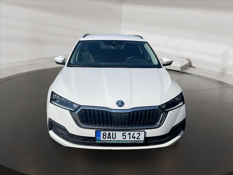 Škoda Octavia 1,0 TSI 81 Ambition - fotka 2 z 11