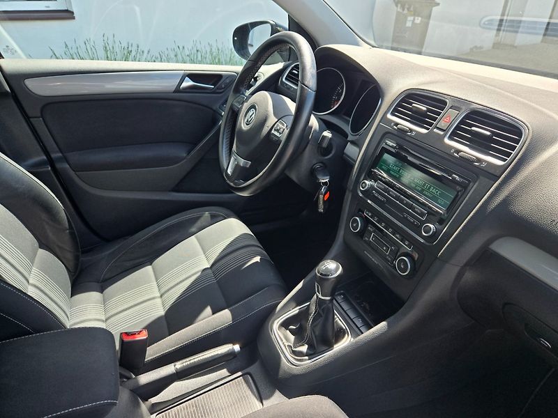 Volkswagen Golf (2012) 1.4 16V Serviska,Rozvody - fotka 16 z 30