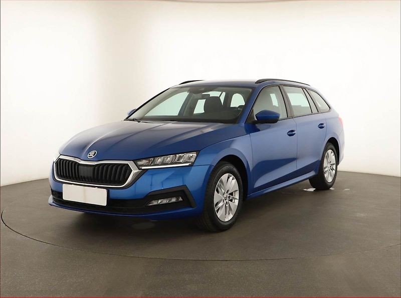 Škoda Octavia (2023) Ambition 2.0 TDI - fotka 2 z 13