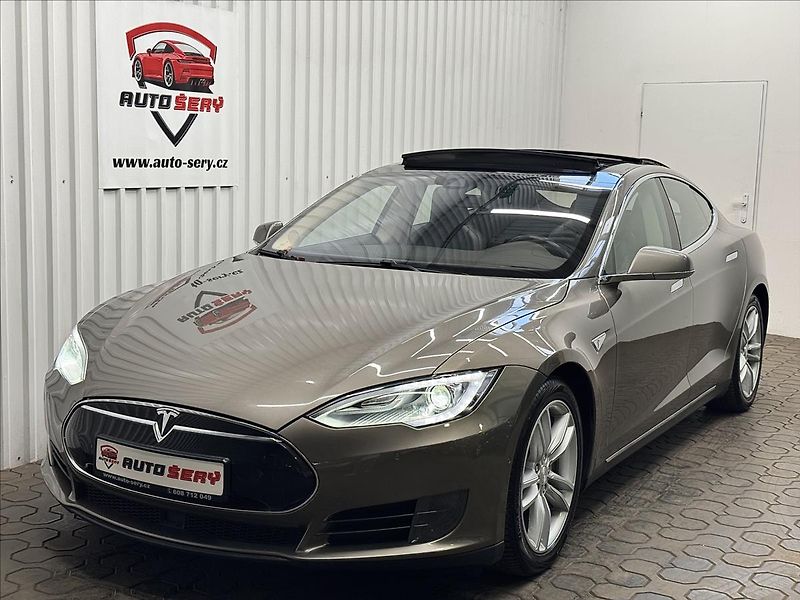 Tesla Model S 70D 4x4 DUAL MOTOR PANO DPH - fotka 1 z 36