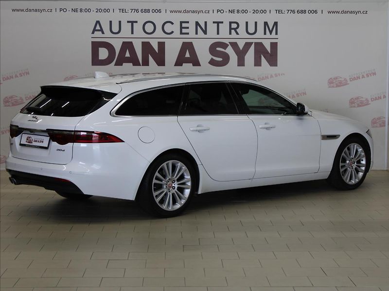 Jaguar XF 2,0 d 132KW Navi, Kůže, Aut, - fotka 4 z 34