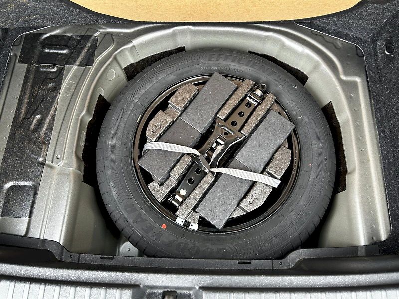 Škoda Kamiq (2024) 1.0 TSI 85kW MP6 Top Selection - fotka 31 z 35