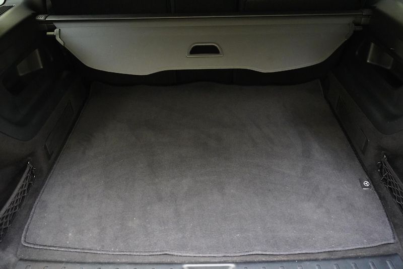 Mercedes-Benz GLB - fotka 25 z 25