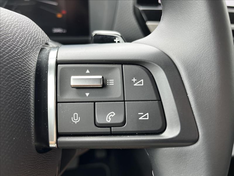 Citroën C4 1,2   MAX EAT8 - fotka 12 z 23