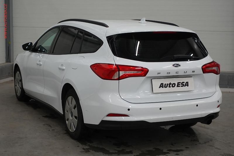 Ford Focus (2018) 1.5 TDCi, ČR, autoAC - fotka 6 z 22