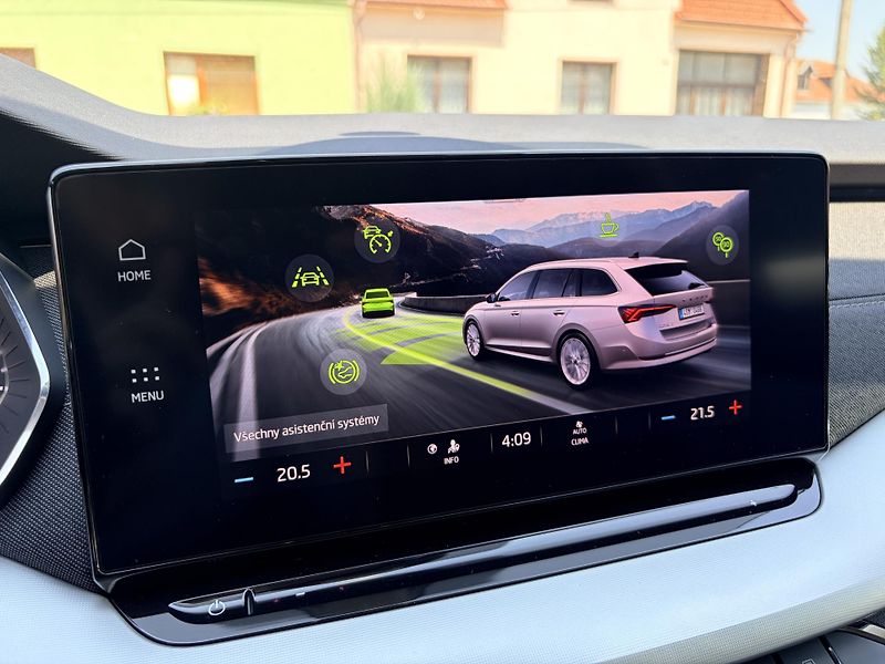 Škoda Octavia 2.0TDI STYLE VIRTUAL LED  - fotka 36 z 53