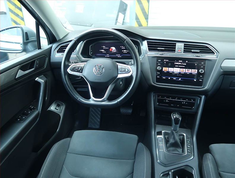 Volkswagen Tiguan Allspace (2022) Elegance 2.0 TDI - fotka 7 z 23