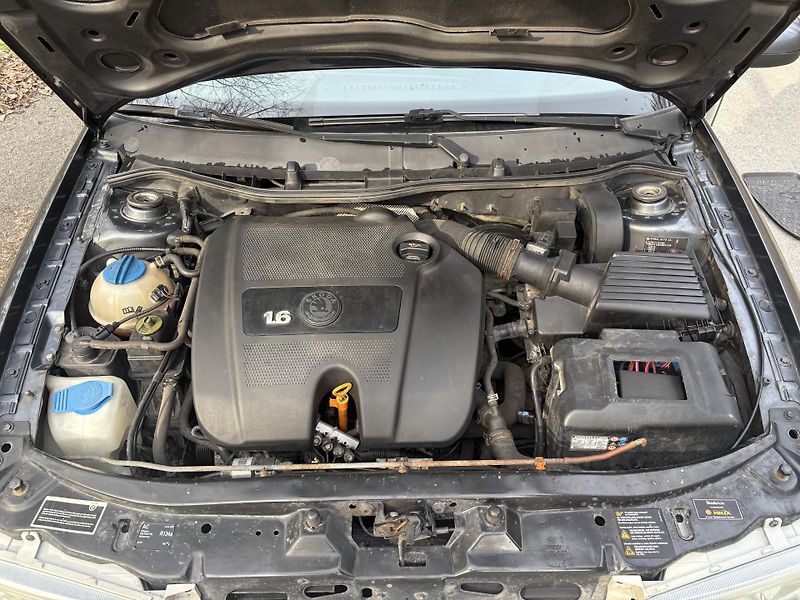 Škoda Octavia (2009) 1.6 75kW BENZIN+LPG - fotka 19 z 20
