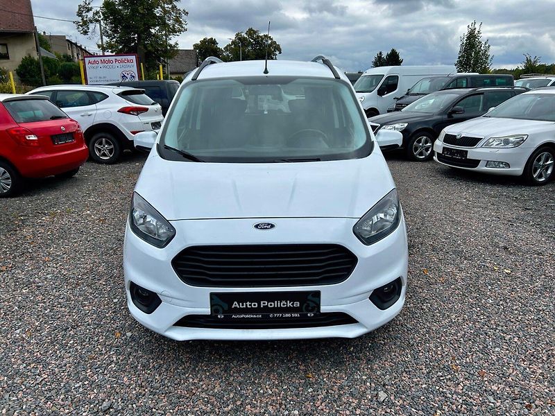 Ford Tourneo Courier (2021) 1.5d 73 kW CZ,DPH - fotka 3 z 18