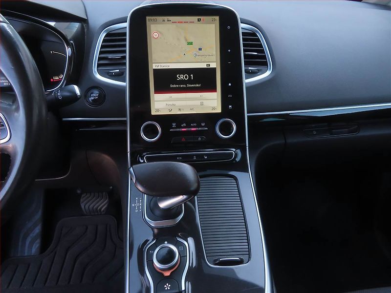Renault Espace (2015) 1.6 dCi, Automat, 7 míst, Navi - fotka 16 z 29