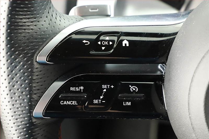 Mercedes-Benz GLB (2025) 200 d 4MATIC - fotka 22 z 27