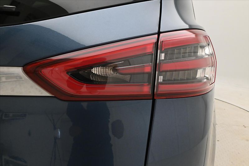 Ford S-MAX 2,0 TDCi 110kW AT8 Titanium Zá - fotka 30 z 31