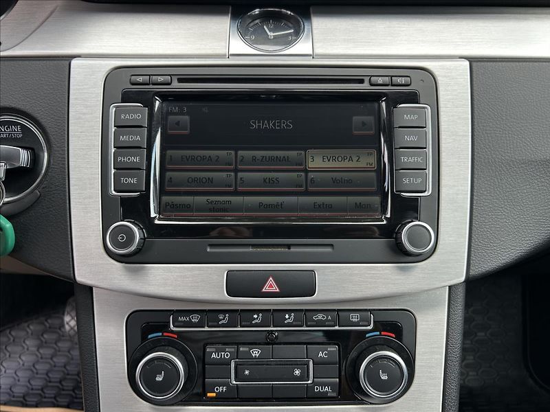 Volkswagen Passat 2,0 TDi 125kW DSG 4x4  Tažné - fotka 18 z 50