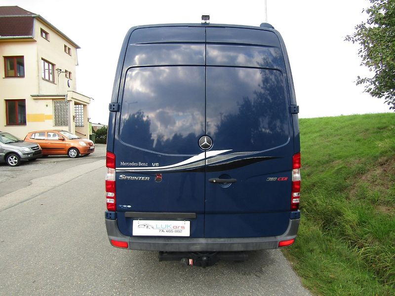 Mercedes-Benz Sprinter (2009) 3.0 CDI 135kW  4 SPANÍ - fotka 7 z 37