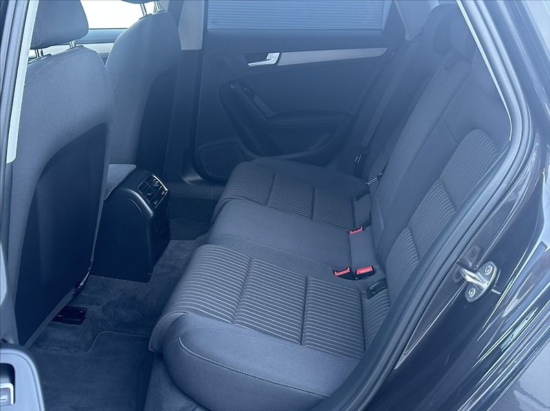 Audi A4 3,0 TDI 204PS  Ambiente A/T - fotka 13 z 49