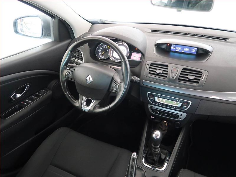 Renault Mégane (2016) Limited 1.2 TCe, Tempomat - fotka 7 z 14