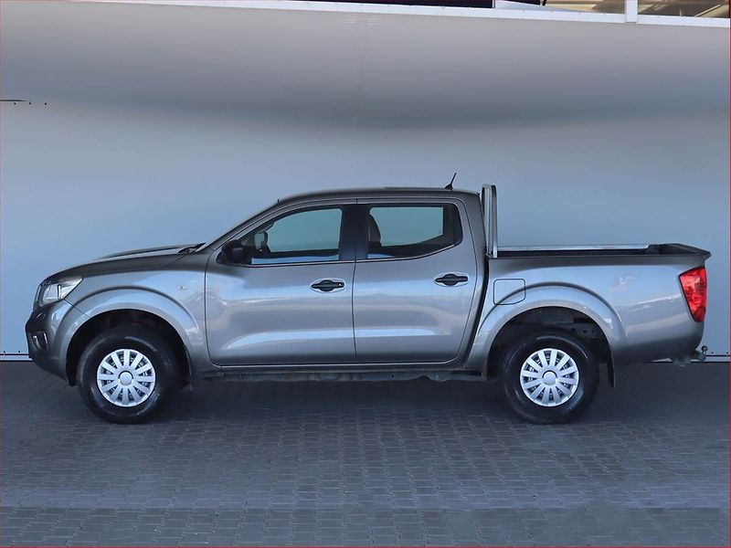 Nissan Navara (2017) 2.3 dCi, 4X4, Serv.kniha - fotka 3 z 19