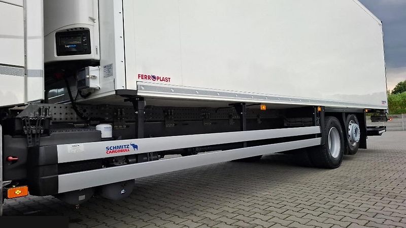 Volvo FM (2022) 380 6x2 chlaďák EURO 6 - fotka 12 z 28