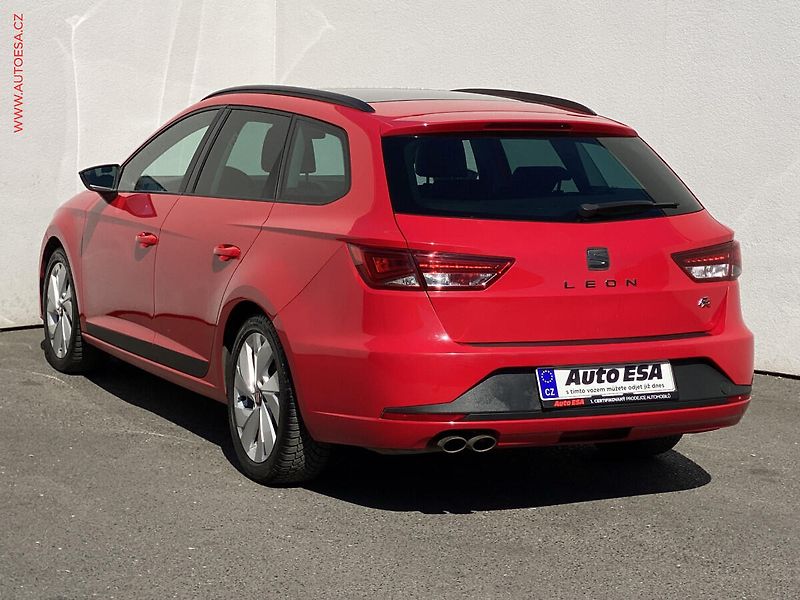 Seat Leon (2014) 2.0 TDi, FR, AT, panorama - fotka 6 z 16