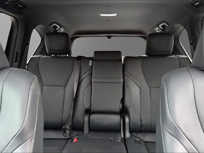 Lexus LX 700h (2025) OVERTRAIL+  - fotka 22 z 24