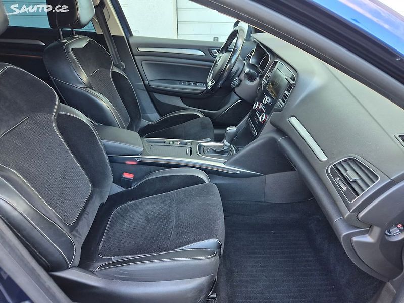 Renault Mégane (2017) 1.2i Automat 97Kw - fotka 14 z 29
