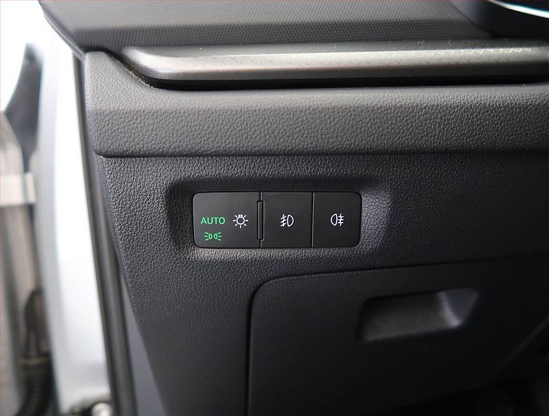 Škoda Octavia (2023) Ambition 2.0 TDI, ČR,1.maj - fotka 24 z 24