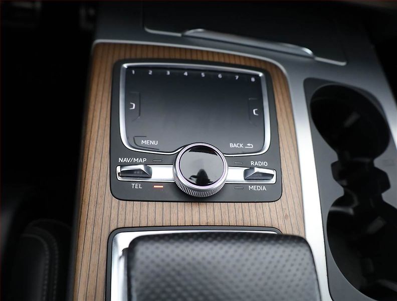Audi Q7 (2016) S-Line 3.0 TDI - fotka 15 z 19