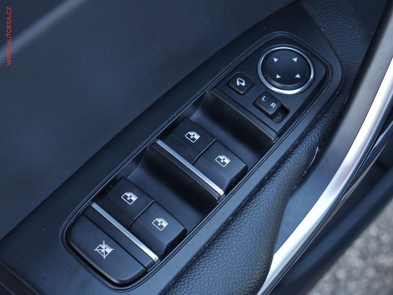 Kia XCeed (2021) 1.6 T-GDi, ČR, AT, LED, navi - fotka 23 z 27