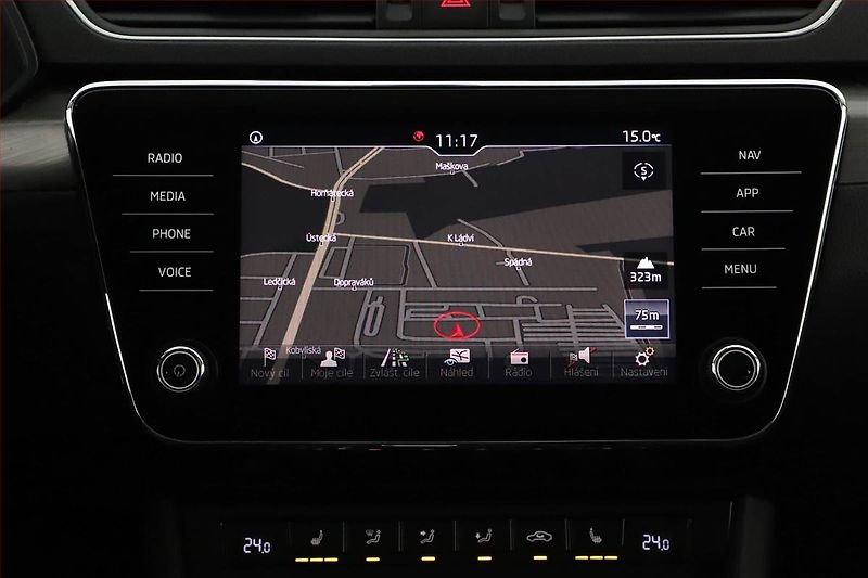 Škoda Superb (2019) Style 2.0 TSI, Automat - fotka 13 z 17