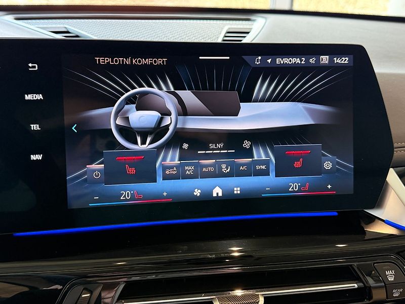 BMW X1 20d sDrive,X-Line,Harman,Tažné - fotka 24 z 33