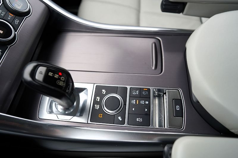 Land Rover Range Rover Sport 3.0 SDV6, ČR/260PS/LED/HSE - fotka 38 z 40