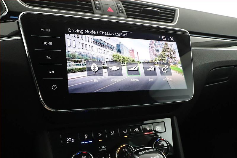Škoda Superb (2023) Laurin&Klement 2.0 TDI - fotka 14 z 27