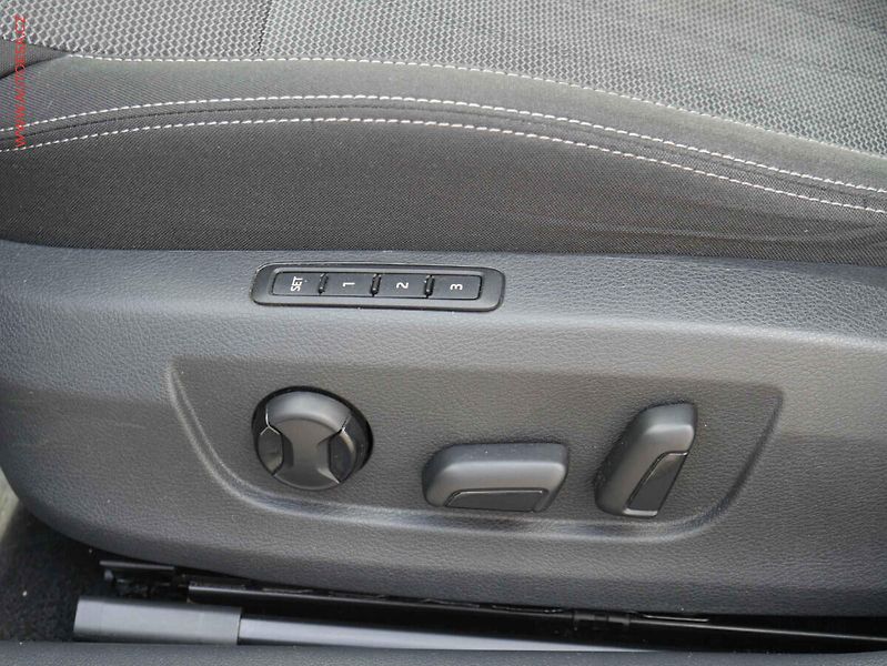 Škoda Superb (2020) 2.0TDi, Style, DSG, LED - fotka 13 z 23